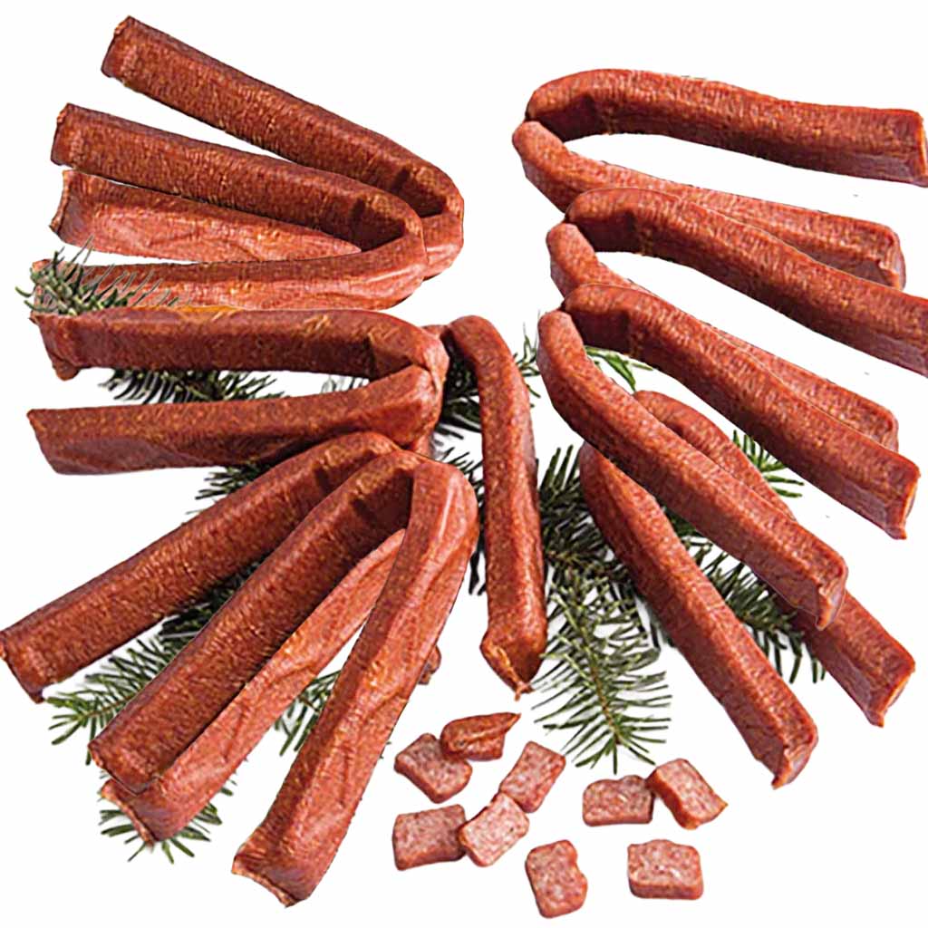 jerky, salami sticks, getrocknetes Fleisch, rot, fichte (Tannennadel)